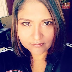 Meet your Posher, Martha elba